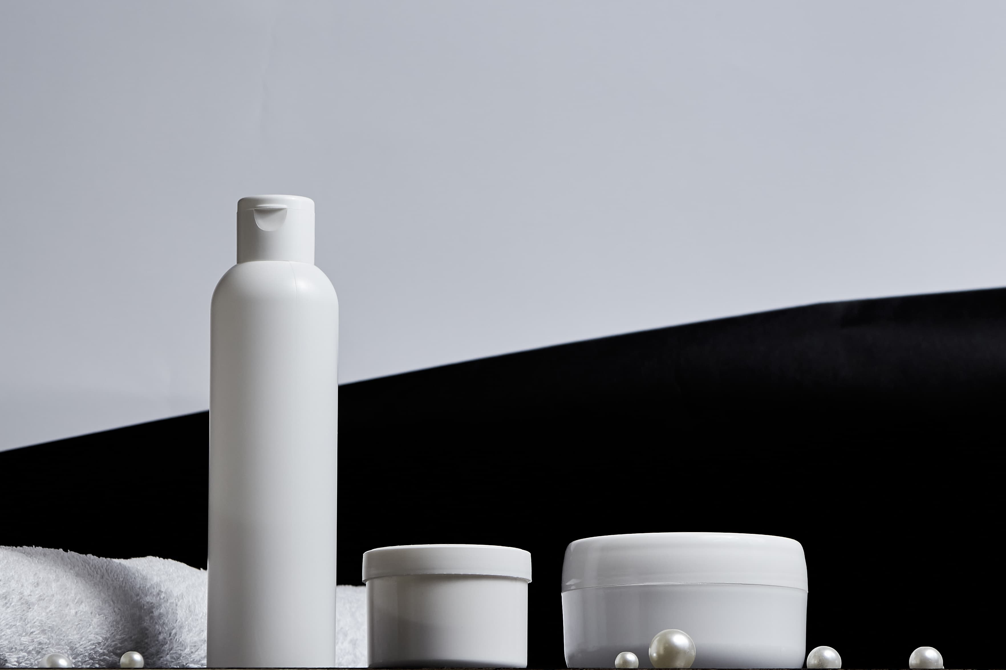 セフォラ、ChatGPTにアプリ統合 Beauty Insiderデータでパーソナライズ提案